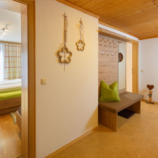 Großer Vorraum im Appartement 2